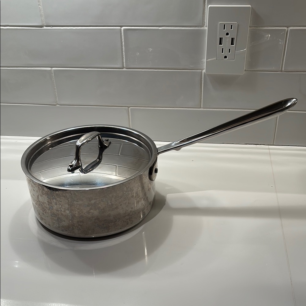 All Clad D3 saucepan 3qt